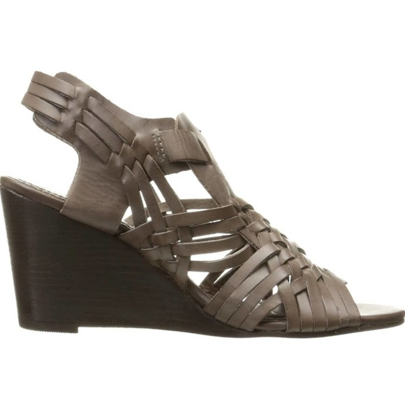 Naughty Monkey Dually Noted Leather Sandals - Picture 13 of 16